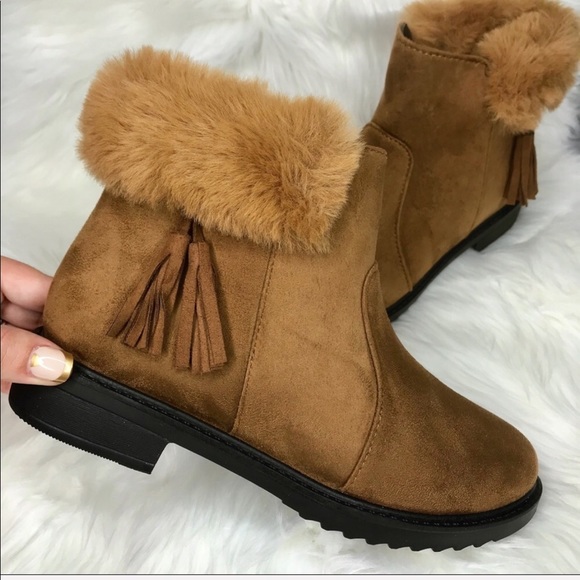 VEGAN fur Camel Fringe Lug Sole Ankle Boot 👢 - Picture 2 of 7